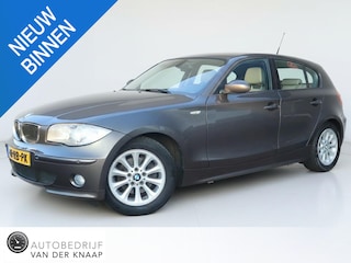 BMW 120i High Executive | Clima | Cruise | Multimedia/Navi | Schuif-/kanteldak |Leder | PDC |