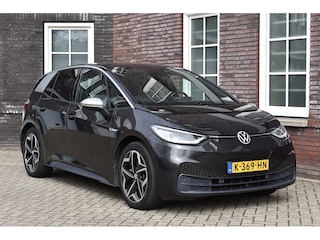 Volkswagen ID.3 First Plus 58 kWh Wij zijn op afspraak geopend! Graag bellen voor uw komst.