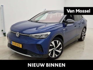 Volkswagen ID.4 First 77 kWh 204 PK| Origineel Nederlands | Dealeronderhouden | Navigatie | Trekhaak | Stoelverwarming | Stuurwielverwarming | Inklapbare Buitenspiegels | Achteruitrijcamera | Parkeersensoren