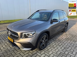 Mercedes-Benz GLB 200 Business Solution AMG , Automaat , Winterpakket, Trekhaak