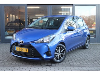 Toyota Yaris 1.0 VVT-i Connect | Camera | Lane-assist | Telefoonvoorbereiding | Carplay | Airco |