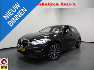 BMW 118i Aut. Intro Sport Line VOL LEER/NAVI/CAMERA/LED/18"LMV!