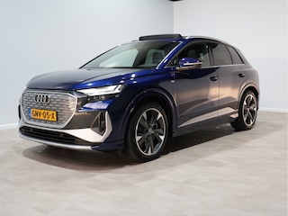 Audi Q4 45 quattro S Edition 82 kWh Trekhaak Panoramadak Navigatie Camera Stoelverwarming 48