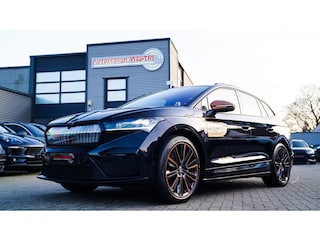 Skoda Enyaq iV 80 Founders Edition Black | Massage | Stuurwielverwarming | 360 Camera | Achterbank Verwarming