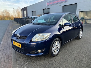Toyota Auris 1.6-16V Luna Business