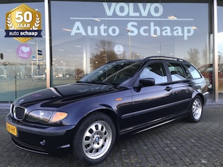 BMW 3-serie Touring 318i Executive Automaat | Rijklaar | Afneembare trekhaak Climate Leer Parkeersensor