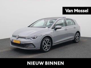 Volkswagen Golf 1.5 TSI Style | 130PK | 18 Inch| ErgoActive Stoelen | Panoramadak | Apple Carplay |