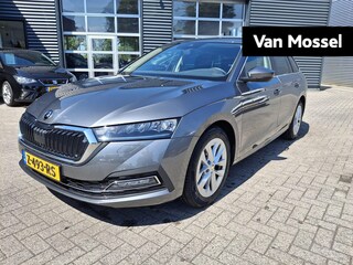 Skoda Octavia Combi 1.0 TSI Business Edition Plus 110 PK | LED Koplampen | Navigatie | Trekhaak | Climate Control | Adaptive Cruise Control | Travel pakket | Apple Carplay/Android Auto | Elektrische achterklep | Stoelverwarming | Privacy Glass | Parkeersensoren | Lichtmetalen velgen | PRIJS = NETTO RIJKLAAR! | Direct leverbaar! |