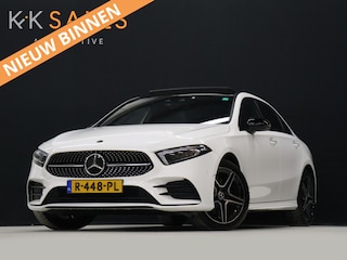 Mercedes-Benz A-klasse 250 e Business Solution AMG Limited [TREKHAAK INKLAPBAAR, SCHUIFKANTELDAK, APPLE CARPLAY, ANDROID, SFEERVERLICHTING, CAMERA, ADAPTIVE CRUISE, STOELVERWARMING, PDC V+A, HALF LEDER, CLIMATE, NIEUWSTAAT]
