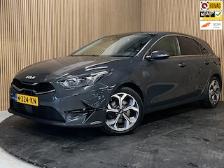 Kia Ceed 1.5 T-GDi DynamicPlusLine|160PK|TREKH|LEDER|CARPLAY|CAMERA|CRUISE+CLIMA|NAVI|STOEL+STUURVERW|KEYLES|NL|NAP|1e EIG|IN.BTW|