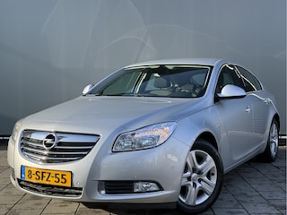 Opel Insignia BWJ 2013 | 1.4T 141PK Design Edition | TREKHAAK | NAVI | CLIMA | PDC 2X | SPORTSTOELEN |