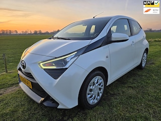 Toyota Aygo 1.0 VVT-i x-play|Parkeercamera|Bluetooth|Carplay|NAP!|Airco