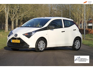 Toyota Aygo 1.0 VVT-i / x-Fun / Airco / Elektrische ramen / Stuurbekrachtiging / Bluetooth / enz.