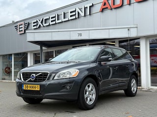 Volvo XC60 2.4 D5 AWD Momentum - Leder