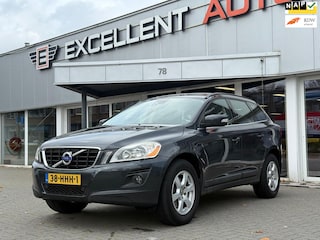 Volvo XC60 2.4 D5 AWD Momentum - Leder