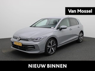 Volkswagen Golf 1.5 eHybrid 50 Edition Navigatie | Camera | parkeersensoren | Cruise control | Airco | 18 Inch Velgen |