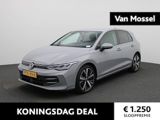 Volkswagen Golf 1.5 eHybrid 50 Edition Navigatie | Camera | parkeersensoren | Cruise control | Airco | 18 Inch Velgen |