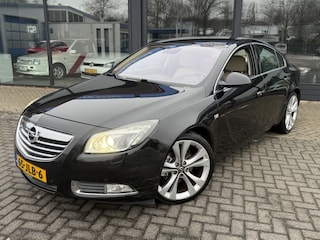 Opel Insignia 2.0 Turbo ''Deluxe'' 1e eigenaar. NAP + Veel opties!