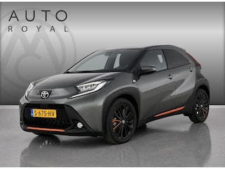Toyota Aygo 1.0 VVT-i S-CVT Limited AUTOMAAT | TWO TONE COLOR  | DODEHOEK DETECTIE | ACHTERUIT RIJ CAMERA| SPORT STOELEN| KEYLESS ENTRY/GO| NAVIGATIE | LED KOPLAMPEN | STOEL VERWARMING |