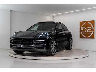 Porsche Cayenne 3.0 E-Hybrid 470PK | InnoDrive | Pano | Matrix | Luchtvering | Bose | Fabrieksgarantie
