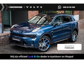 Lynk & Co 01 1.5 Plug-in hybrid (PHEV) | Trekhaak | Adaptive cruise control | Panoramadak | LED koplampen | Camera