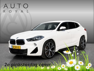 BMW X2 sDrive20i High Executive AUTOMAAT | LEDER | DODEHOEK DETECTIE | ACHTERUIT RIJ CAMERA | SPORT STOELEN| KEYLESS ENTRY/GO|NAVIGATIE | BI- XENON KOPLAMPEN | STOEL VERWARMING |