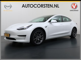 Tesla Model 3 RWD SR+ 60kWh 325PK 18"Lmv AutoPilot Leder PanoDak Adaptive-Cruise Lmv Camera's Elektr.-Stuur+Stoelen+Spiegels+Geheugen+Easy-Entry+Verwarmde stoelen Park assistent PDC WIFI Lane-Assist Speed-Assist Navi LED Comfortstoelen ACC DAB Voorverwarmen interieur via App Keyless via Telefoonsleutel One-Pedal-Drive 1e Eigenaar Origineel Nederlandse auto tot 11kw laden thuis!