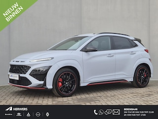 Hyundai Kona 2.0 T-GDI N Performance 280pk DCT8 Automaat / Fabrieksgarantie tot 06-2028 / Dealer onderhouden / Trekgewicht 1600 kg / Head Up Display / Glazen schuif- en kanteldak / Stuur-, Stoel en Achterbank verwarming /