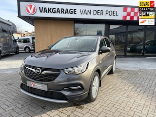 Opel Grandland X 1.2 Turbo Business Executive