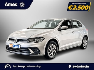 Volkswagen Polo 1.0 95pk TSI Life Edition Regensensor | Parkeersensoren voor en achter | Noodremassistent 'Front Assist