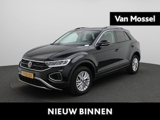 Volkswagen T-Roc 1.0 TSI Life | Apple Carplay / Android Auto | Climate Control | Parkeersensoren | Achteruitrijcamera Trekhaak |