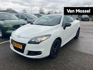 Renault Mégane Coupé-Cabriolet 1.4 TCE Monaco GP | Nieuwstaat! | 1e-eigenaar | Dealeronderhouden | Speciale editie | Navigatie | Stoelverwarming | Leder | Keyless-entry + start