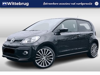 Volkswagen Up 1.0 BMT high up! Executive Black Camera / Parkeersensoren / Airco = Climate control / 17"LM velgen / Winterpakket