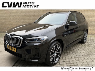 BMW X3 xDrive30e M-pakket | High Executive | Laser LED | Panoramadak | Wegklapbare trekhaak | 360 camera | Leder sportinterieur | 20 inch M-velgen | M-sportbrakes | Apple CarPlay | Navigatie | Cruise control | Lane assist | Stoelverwarming voor&achter | Volledig dealeronderhouden