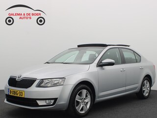 Skoda Octavia 1.2 TSI Greentech Ambition 1STE EIG / PANORAMADAK / TREKHAAK / AIRCO / PDC / BLUETOOTH / CRUISE / NL-AUTO