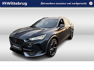 Cupra Formentor 1.4 e-Hybrid VZ Black Edition Elek. Stoelverstelling Bestuurder / Stoelverwarming / Navi / Pano / Parkeersensoren vóór en achter