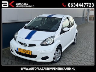 Toyota Aygo 1.0-12V Xcite White carplay Nieuwe koppeling Airco Nieuwe apk