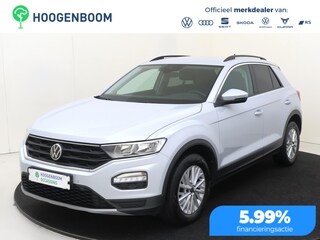 Volkswagen T-Roc 1.0 TSI Style | Adaptieve cruise control | CarPlay | Achteruitrijcamera | Dodehoek detectie | Climate control | Elektrisch inklapbare buitenspiegels | Parkeersensoren |