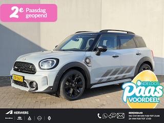 Mini Countryman 1.5 Cooper S E ALL4 MINI Yours Automaat / Dealer onderhouden / Leder / Schuifdak / Elektrische stoelen & klep / Harman Kardon / Adaptieve CC / HUD / Achteruitrijcamera / Parkeer assistent / Apple Carplay Android / 19" LM wielen /