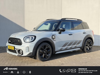 Mini Countryman 1.5 Cooper S E ALL4 MINI Yours Automaat / Dealer onderhouden / Leder / Schuifdak / Elektrische stoelen & klep / Harman Kardon / Adaptieve CC / HUD / Achteruitrijcamera / Parkeer assistent / Apple Carplay Android / 19" LM wielen /