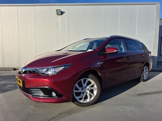 Toyota Auris Touring Sports 1.8 Hybrid Now Automaat