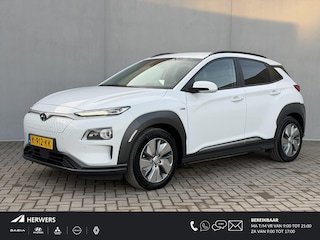 Hyundai Kona EV Limited 64 kWh / SOH 100% / Camera / Navigatie / HUD / ACC Adaptieve Cruise / Elektr. Stoelen / Stoelverwarming & Stoelventilatie / CCS Laden / Dodehoek detectie / KRELL Audio / Achterbank verwarming /