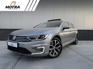 Volkswagen Passat Variant 1.4 TSI GTE Highline | Panorama | Trekhaak | LED | Stoelverwarming | Apple Carplay - Android Auto