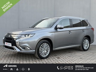 Mitsubishi Outlander 2.4 PHEV Instyle / Fabrieksgarantie tot 11-2028 / Dealer Onderhouden /Adaptieve Cruise / Lederen Bekleding / Navigatie via AppleCarplay & Android auto / Stoel + Stuurverwarming / 360 Camera / Elektr. Stoelen / Elektr. Achterklep /