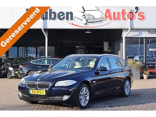BMW 5-serie Touring 528xi High Executive Camera, Stoelverwarming, Achterbank verwarmbaar, Navigatie, Cruise control, Lederen interieur, Trekhaak