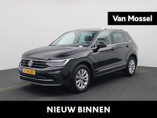 Volkswagen Tiguan 1.5 TSI Life Business | Apple Carplay / Android Auto | Achteruitrijcamera | Parkeersensoren | Trekhaak |