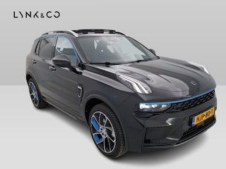 Lynk & Co 01 1.5, 261 Pk! 1e Eig! NL auto! Panoramadak! Camera! VERWACHT!