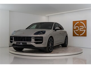 Porsche Cayenne 3.0 E-Hybrid 462PK | Cashmere | Pano | Bose | Lucht | Trekhaak | Chrono | VOL! Fabrieksgarantie