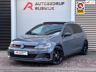 Volkswagen Golf 2.0 TSI GTI TCR Pano/Dynaudio/Keyless/Camera