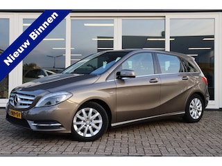 Mercedes-Benz B-klasse 180 Ambition, Automaat, Cruise Control, Navi, Stoelverwarming, Airco, PDC V+A, Prijs Is Rijklaar Inclusief 6 Maanden Garantie